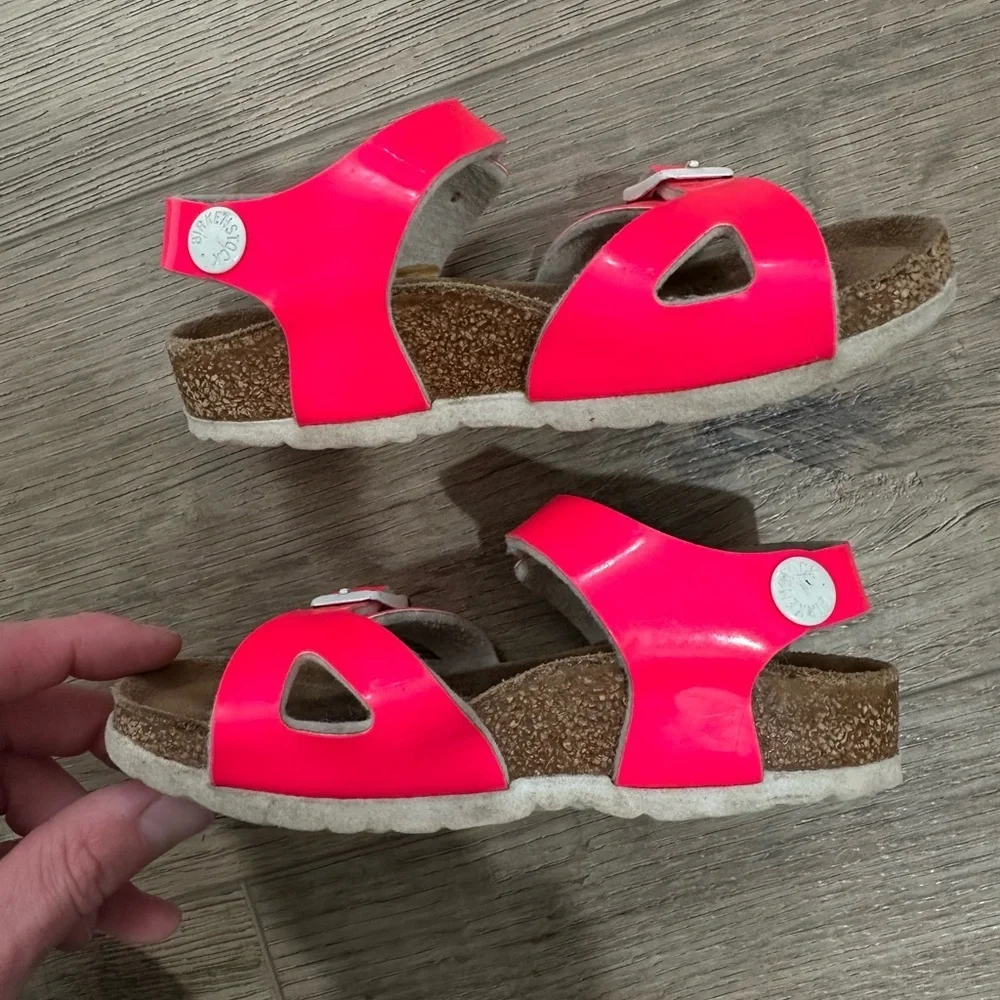 Birkenstock hot pink